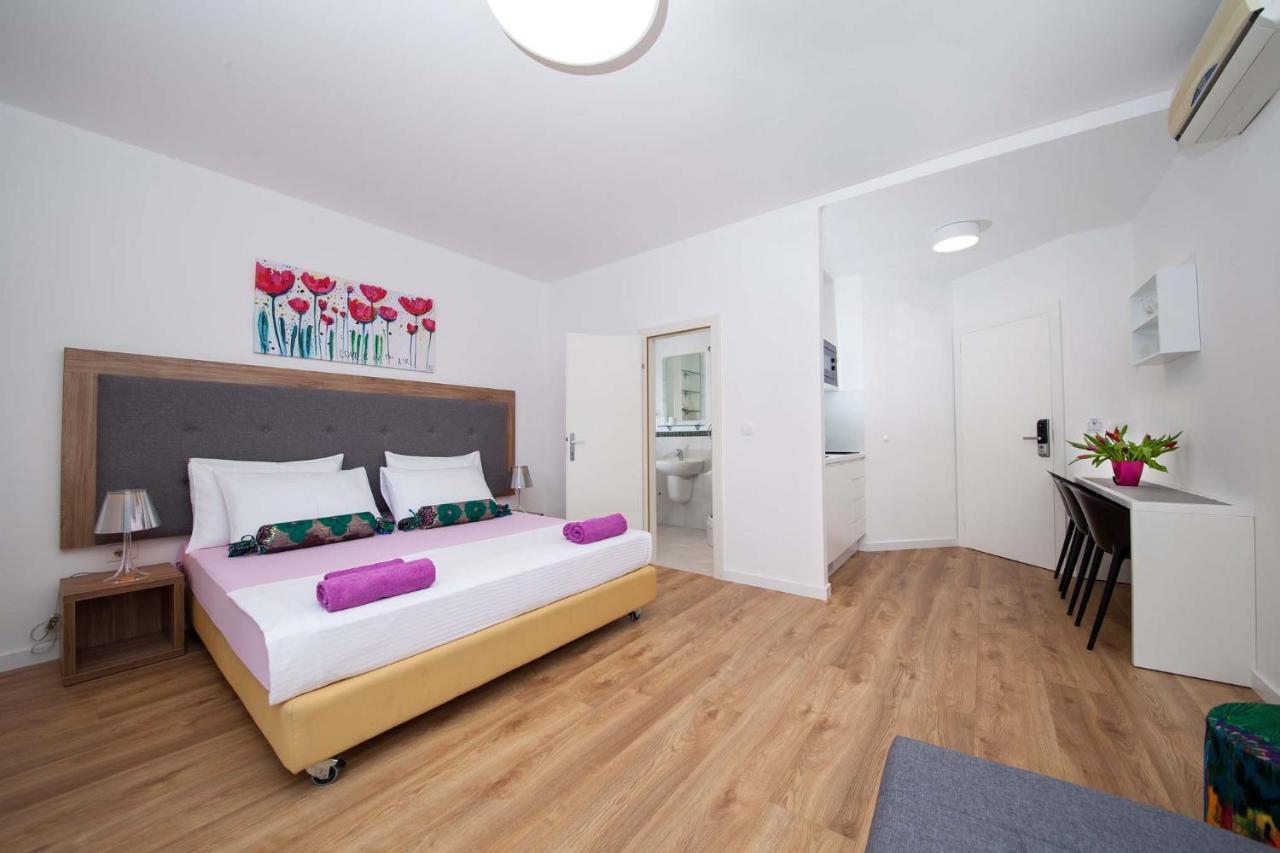 Bed and Breakfast Pansion Mlikota Promajna Exterior foto